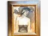 tableau représentant une femme portant un chapeau orné de plumes, dans un cadre doré
