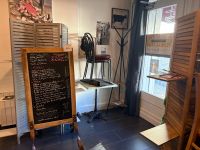 1 lot de mobilier comprenant 1 buffet en bois et 1 meuble d'… (photo 5)