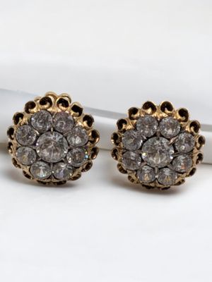 Paire de boutons d'oreilles en or jaune (750 millièmes) pavé…