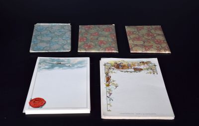 Lot de MENUS vierges Bénédictine et Moêt et Chamdon