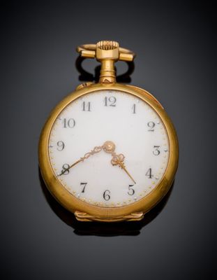 une image représentant une montre de poche en or avec un cadran blanc