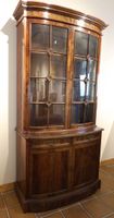 Vitrine anglaise à deux corps en bois vernis ouvrant en part… (photo 4)