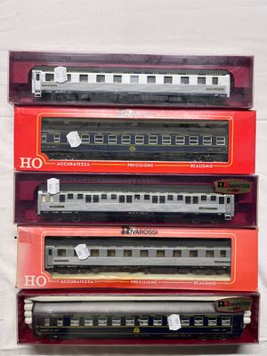 RIVAROSSI – Lot de 5 wagons de la CIWL Réf 3 x 2513 – 2 x 2517- Bel ét - Photo 1