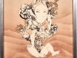 une image représentant le dessin d'une femme avec des fleurs dans les cheveux