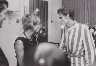 Photographe inconnu. Françoise Sagan et Jacques Chazot vers …