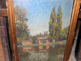une peinture à l'huile représentant un paysage fluvial avec un pont au premier plan