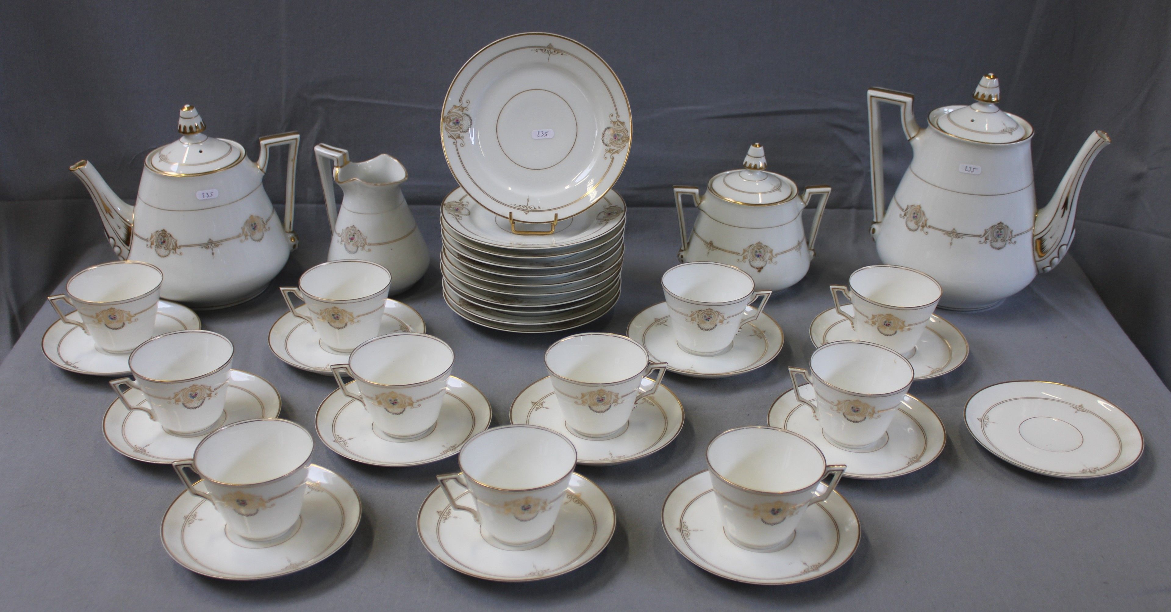 Céramiques & Porcelaine