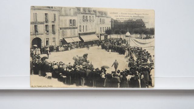 Guéret : Circuit Peugeot-Wolber. Arrivée de la Voiture officielle...