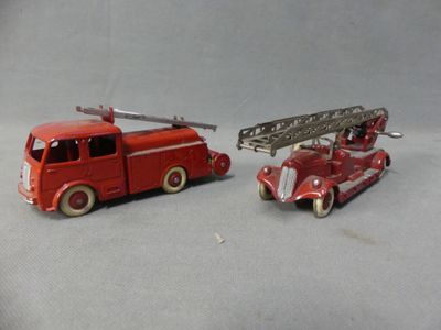 Jouet Dinky Toys Pompier - Modèle Miniature Occasion, Collection Vintage, Marque Mythique !