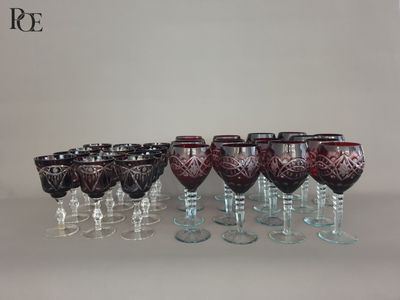 Ensemble de verres en cristal de Bohème rouge rubis overlay … - Photo 1