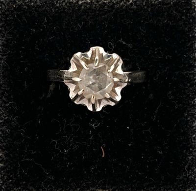 Bague solitaire en or gris 750 millièmes orné diamant briole…