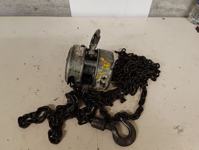 Palan à chaîne manuel 1 000 kg - 3 m