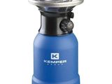 un réchaud de camping Kemper bleu, avec le couvercle ouvert