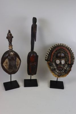 Lot de trois masques dont Baga Guiné, Senoufo Côte d'Ivoire,…