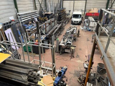 a lot of machines that are in a building
