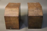 Paire de serres-livres en bois et décor de médaillons en bro… (photo 4)