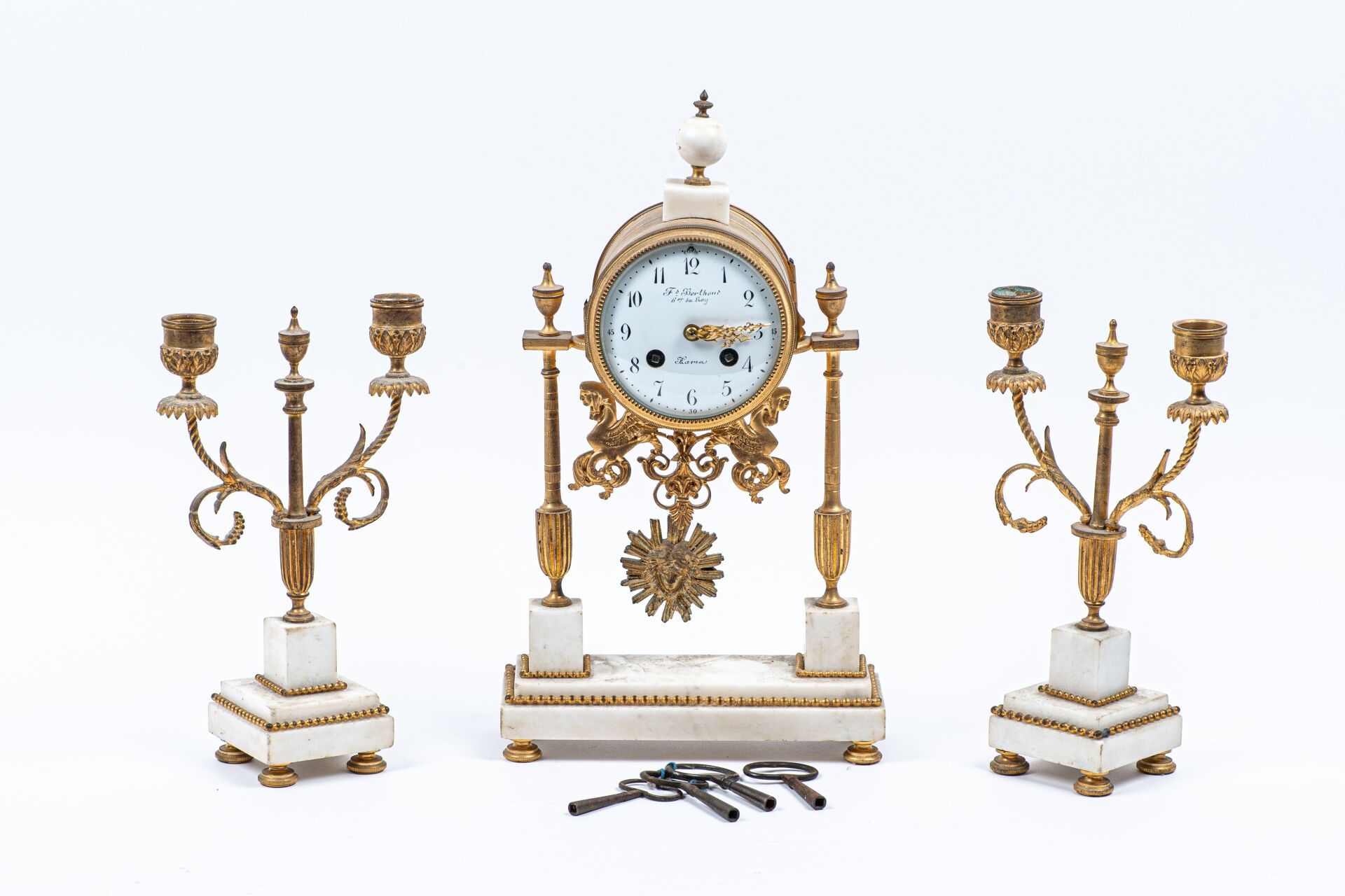 Objets d'art & Curiosités