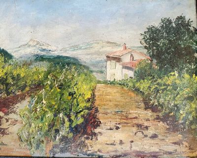 une peinture à l'huile représentant une maison dans un vignoble, avec une montagne en arrière-plan