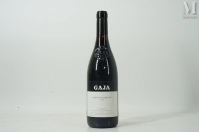 une bouteille de vin posée sur une table