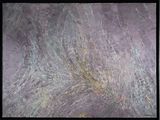 Peinture abstraite représentant un tourbillon violet et jaune, encadrée de noir