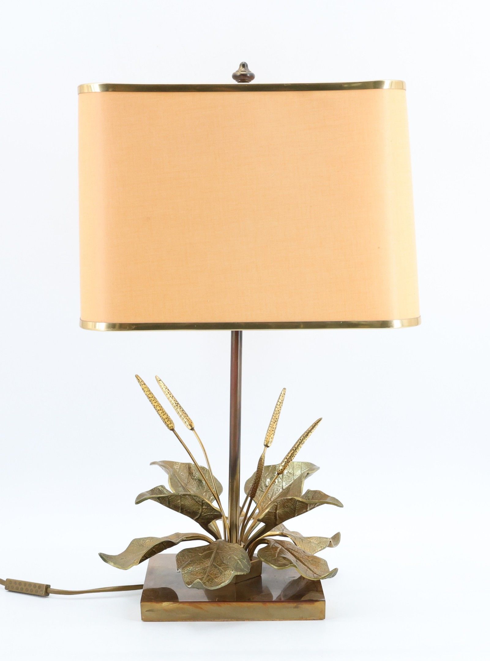 Dans le goût de la Maison CHARLES - Lampe en laiton doré à d…