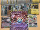 une photo montrant une collection de cartes Pokémon posées sur une table