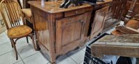 Buffet pied coquille deux portes deux tiroirs de style Louis…