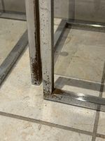 10065-2 / mil / Trois tables gigognes de forme carré en verr… (photo 4)