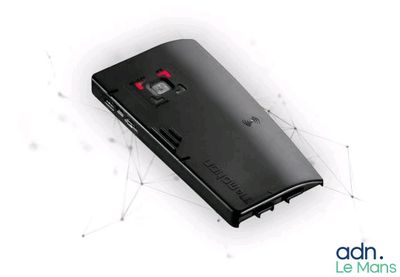 a cell phone that is laying on the ground