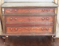 COMMODE droite en acajou et placage d'acajou ouvrant en faça… (photo 6)