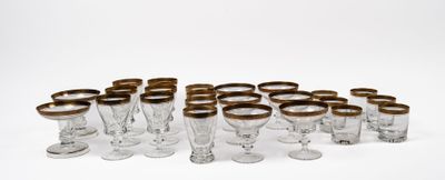 Partie de service de verres en cristal à liserés dorés ornés… - Photo 1