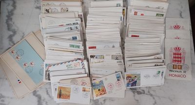 Carton d'enveloppes premier jour de France et Monaco et enve…