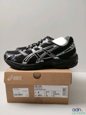 Chaussures de course Asics Gelfle noires et blanches