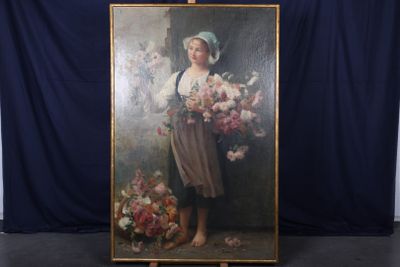 un tableau représentant une femme tenant un bouquet de fleurs
