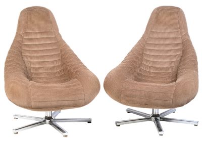 Paire de fauteuils baquet et un canapé en velours, modèle Re…