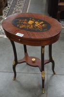 Jolie table d'appoint ovale en marqueterie – style Louis XV …