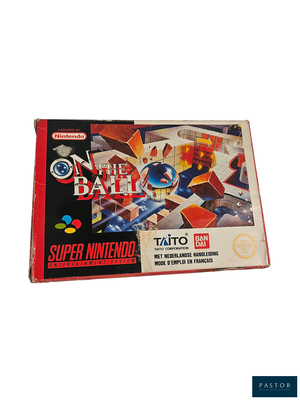 une boîte sur laquelle figure un jeu, posée sur une table