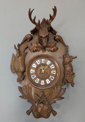 CARTEL en noyer sculpté en haut-relief sur le thème cynégétique, cadra - Photo 1