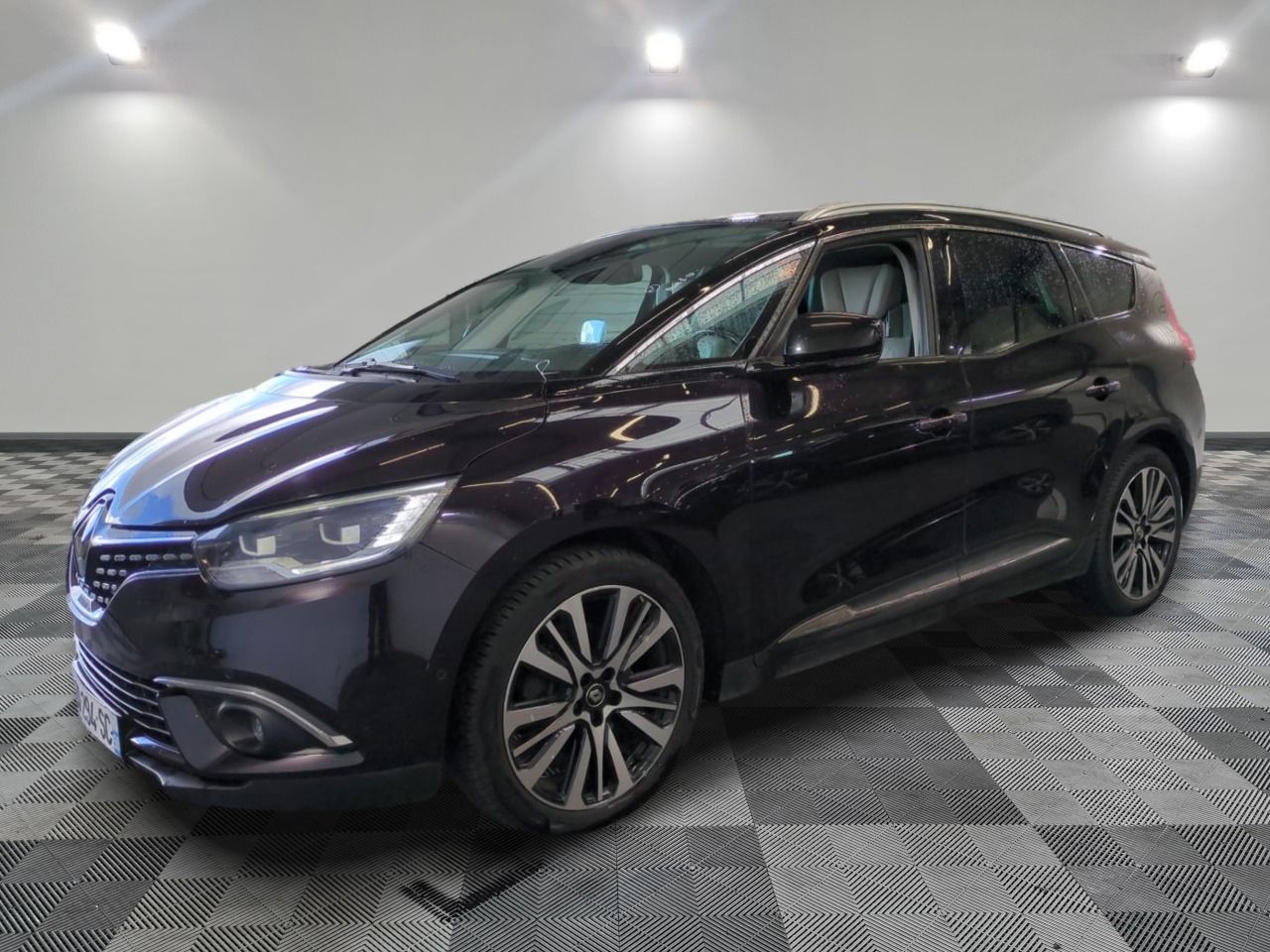 RENAULT - GRAND SCENIC IV DCI 160 ENERGY EDC INITIALE PARIS …