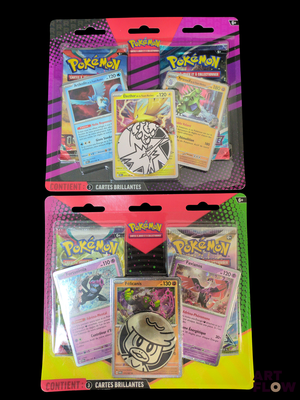 Deux paquets de cartes à collectionner Pokémon sont exposés sur un fond noir.