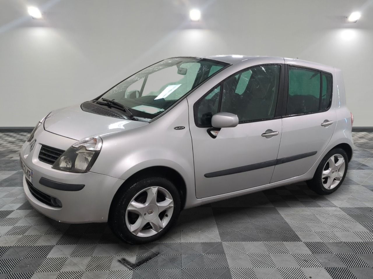 RENAULT - MODUS 1.4 16V 100 ALYUM² - ES - Mise en service: 2…
