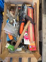 Petit lot d'outils comprenant 1 pelle, 1 pelle à neige, 2 pi… (photo 2)