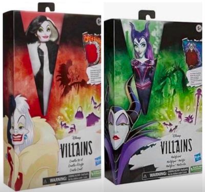 On voit deux boîtes contenant des figurines de méchants et des figurines d'action de méchants.