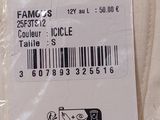 a label on the back of a jacket that says, famics