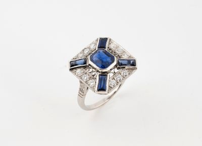 bague art déco en saphir et diamant