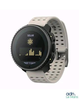 une montre connectée dotée d'un écran numérique