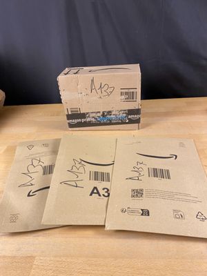 Lot de 4 colis Mystère (Retour Amazon,NPAI ,Adresse incomplè…