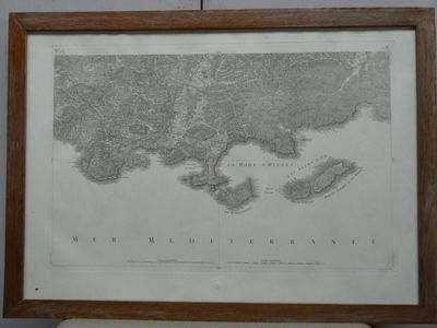 une vieille carte de la ville de New York dans un cadre en bois