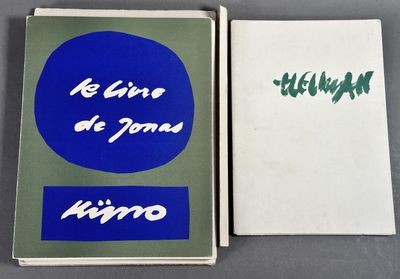 un livre ouvert sur lequel figure un cercle bleu et un livre blanc sur lequel figure un cercle vert