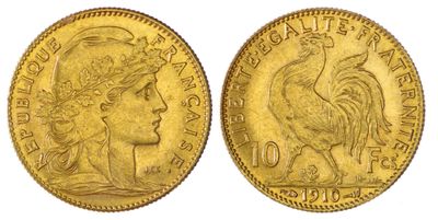 une pièce d'or sur laquelle figurent une femme et un oiseau